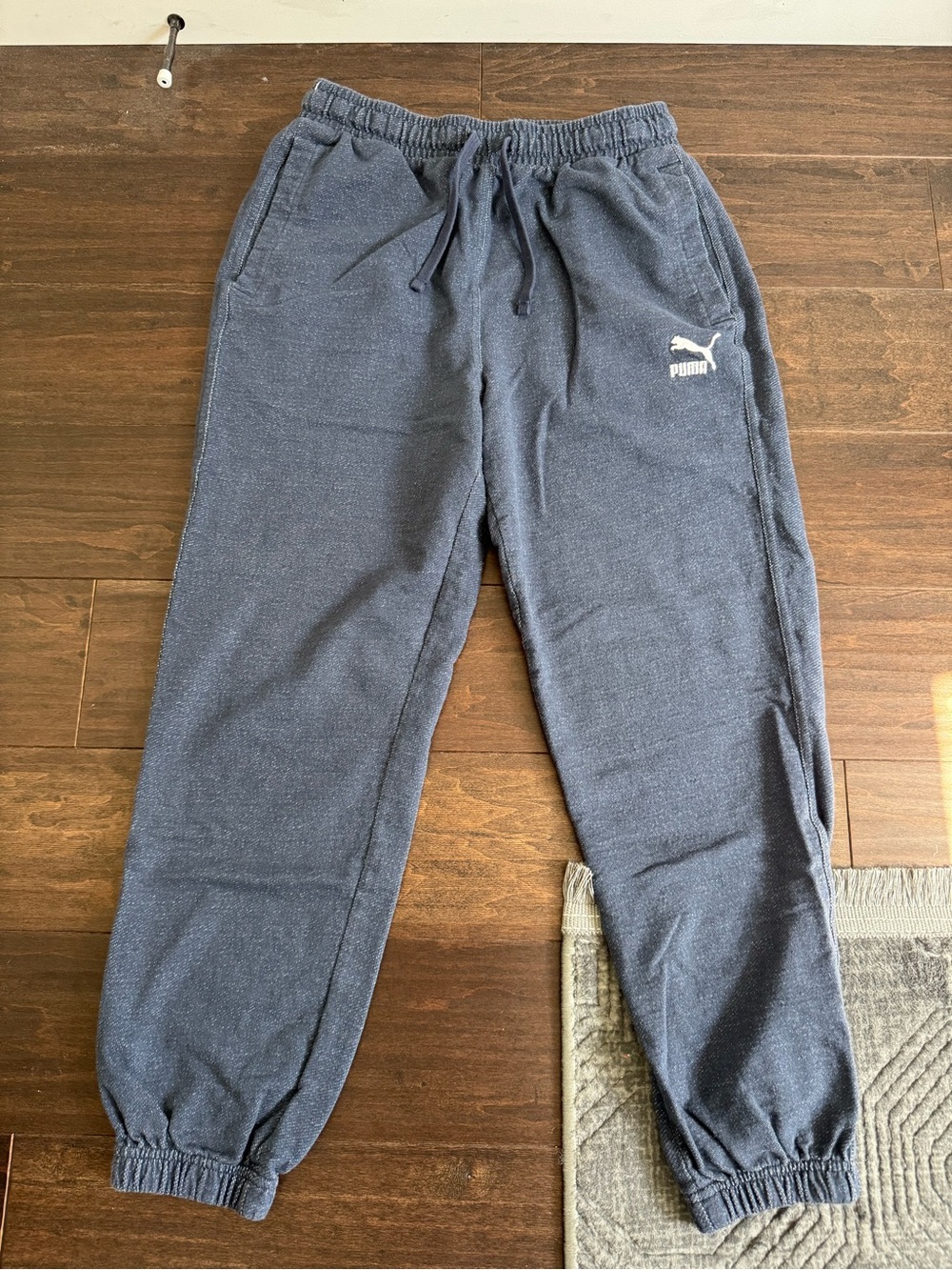 PUMA mens Navy Blue Jogger Sweatpants sz S
